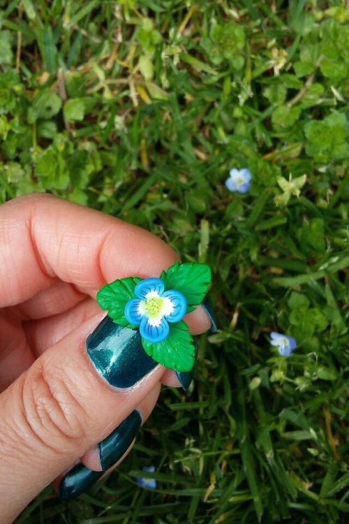 Mavi çiçek broş (veronika)